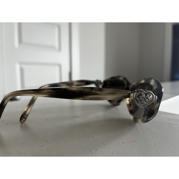 Brighton Queen Of Hearts Tortoise Oval Frame Sunglasses WITH METAL CASE - Picture 8 of 13